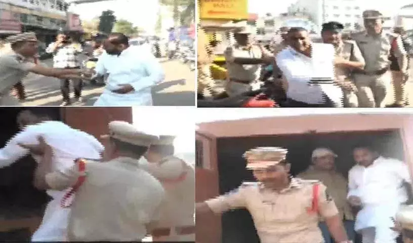 पुलिस ने सिकंदराबाद रेलवे स्टेशन और अल्फा होटल से BRS नेताओं को गिरफ्तार किया पुलिस ने सिकंदराबाद रेलवे स्टेशन और अल्फा होटल से BRS नेताओं को गिरफ्तार किया
