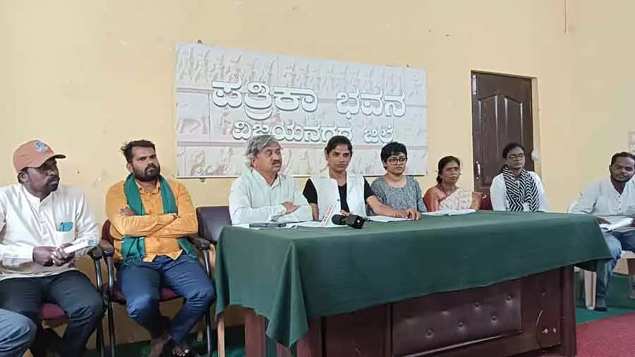 Karnataka : जिला अस्पताल के निजीकरण प्रस्ताव का विरोध Karnataka : जिला अस्पताल के निजीकरण प्रस्ताव का विरोध