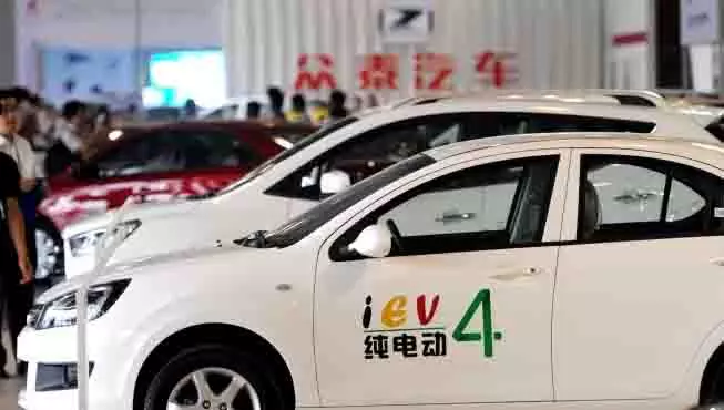 चीन के साथ EV डील से कनाडा के घरेलू ऑटो प्रोडक्शन को खतरा चीन के साथ EV डील से कनाडा के घरेलू ऑटो प्रोडक्शन को खतरा