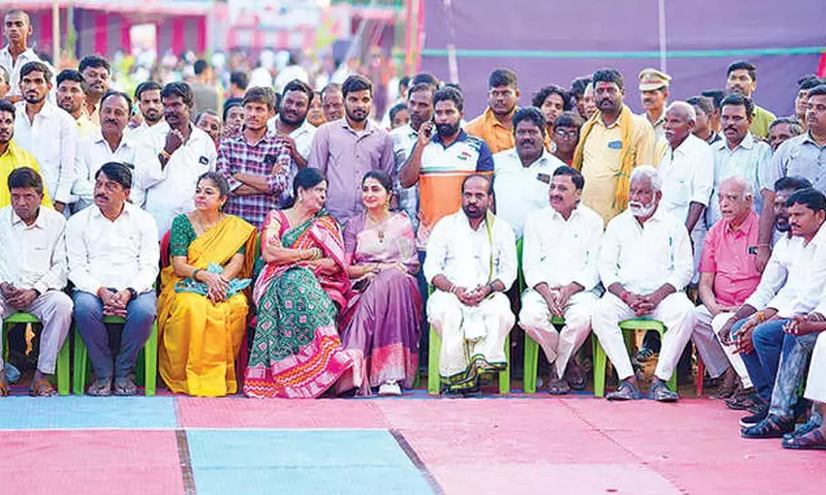Dharmavaram में भव्य संक्रांति समारोह आयोजित हुआ Dharmavaram में भव्य संक्रांति समारोह आयोजित हुआ