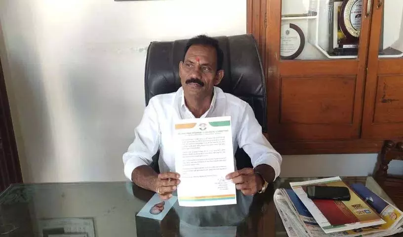 पूर्व ZP वाइस चेयरमैन ने कांग्रेस से इस्तीफा दिया, मंत्री विवेक के रवैये का विरोध किया पूर्व ZP वाइस चेयरमैन ने कांग्रेस से इस्तीफा दिया, मंत्री विवेक के रवैये का विरोध किया