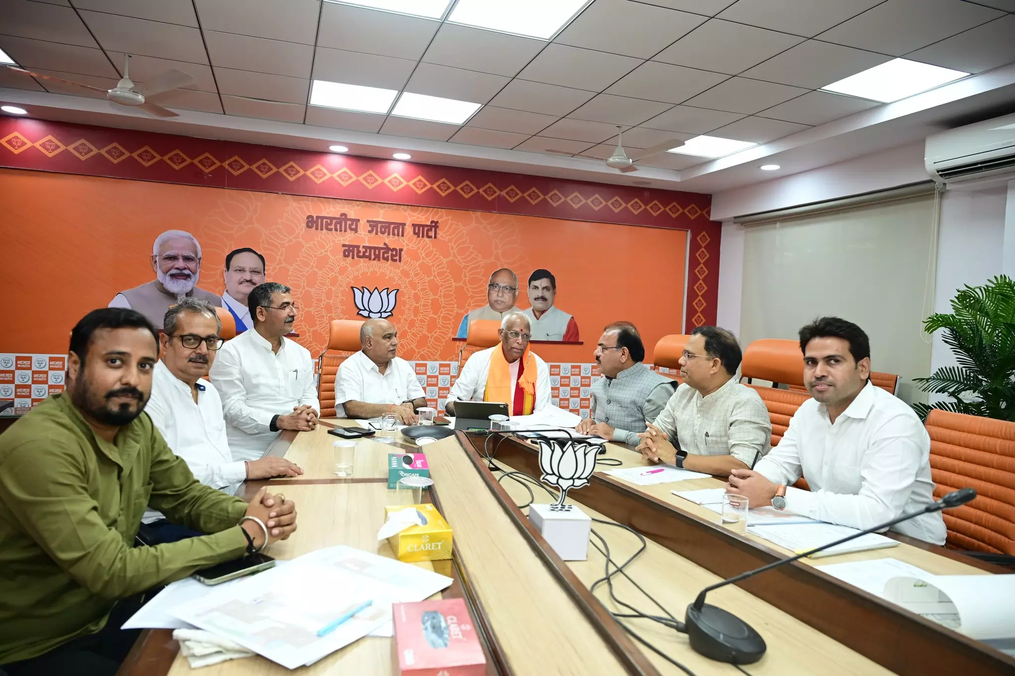 Bhopal: हेमंत खंडेलवाल की टीम करेगी कार्यकर्ताओं की शिकायतों का निस्तारण Bhopal: हेमंत खंडेलवाल की टीम करेगी कार्यकर्ताओं की शिकायतों का निस्तारण