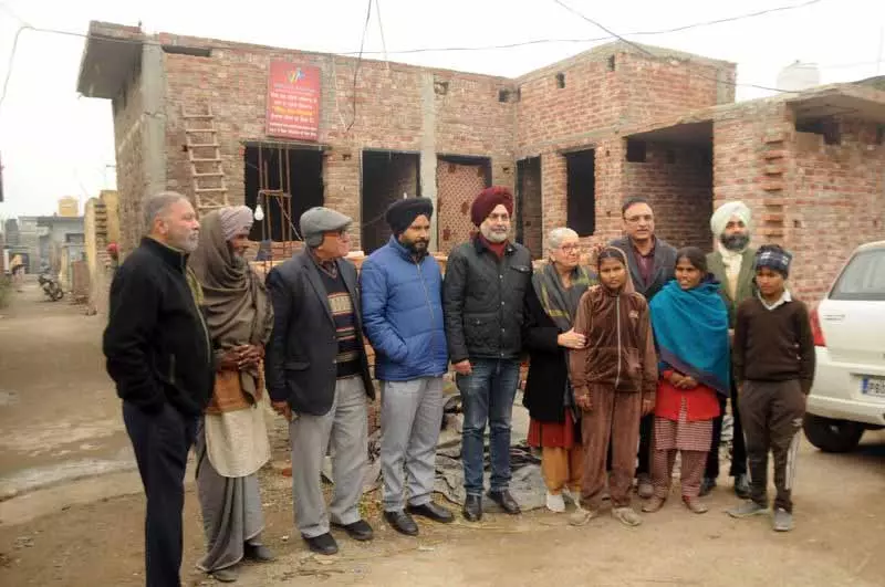 Ajnala के बाढ़ प्रभावित परिवारों में उम्मीद लौटी Ajnala के बाढ़ प्रभावित परिवारों में उम्मीद लौटी