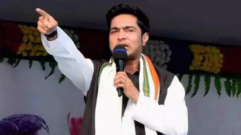 Kolkata: बेलडांगा मामले में नया राजनीतिक आरोप, अभिषेक बनर्जी ने जताई चिंता Kolkata: बेलडांगा मामले में नया राजनीतिक आरोप, अभिषेक बनर्जी ने जताई चिंता