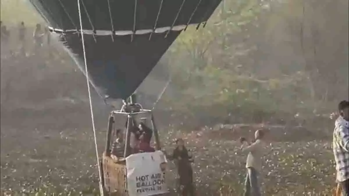 अधिकारियों ने खंडन किया, Hyderabad हॉट एयर बैलून में खराबी का दावा गलत अधिकारियों ने खंडन किया, Hyderabad हॉट एयर बैलून में खराबी का दावा गलत