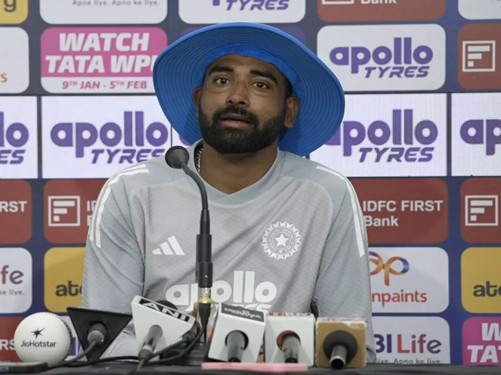 New Zealand के खिलाफ तीसरे वनडे से पहले मोहम्मद सिराज ने कहा, टीम का माहौल बहुत अच्छा है New Zealand के खिलाफ तीसरे वनडे से पहले मोहम्मद सिराज ने कहा, टीम का माहौल बहुत अच्छा है
