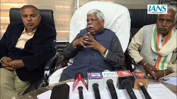 झारखंड और पश्चिम बंगाल में कार्रवाई को लेकर बीजेपी सांसद विष्णु दयाल राम का बड़ा बयान झारखंड और पश्चिम बंगाल में कार्रवाई को लेकर बीजेपी सांसद विष्णु दयाल राम का बड़ा बयान