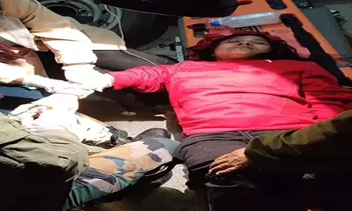 EMT, पायलट ने गंभीर रूप से घायलों को इमरजेंसी प्री-हॉस्पिटल केयर दी