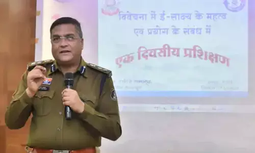 SSP विजय अग्रवाल ने पुलिस अफसरों को क्राइम मामलों पर दिए टिप्स SSP विजय अग्रवाल ने पुलिस अफसरों को क्राइम मामलों पर दिए टिप्स