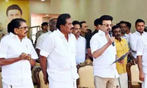 CM ने जल्लीकट्टू के टॉप एथलीटों को सरकारी नौकरी देने की घोषणा की CM ने जल्लीकट्टू के टॉप एथलीटों को सरकारी नौकरी देने की घोषणा की