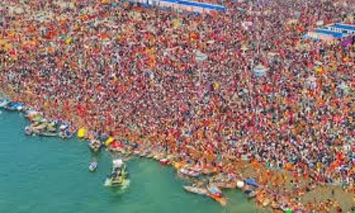 Prayagraj: मौनी अमावस्या पर सुबह 8 बजे तक 1 करोड़ ने लगाई आस्था की डुबकी Prayagraj: मौनी अमावस्या पर सुबह 8 बजे तक 1 करोड़ ने लगाई आस्था की डुबकी