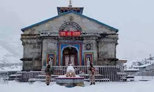 Kedarnath: चारधाम यात्रा में मोबाइल ले जाने पर लगेगा बैन
