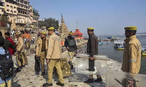 Varanasi : मणिकर्णिका घाट पर रीडेवलपमेंट के काम की फेक तस्वीरें ऑनलाइन सामने आई, 8 FIR दर्ज Varanasi : मणिकर्णिका घाट पर रीडेवलपमेंट के काम की फेक तस्वीरें ऑनलाइन सामने आई, 8 FIR दर्ज