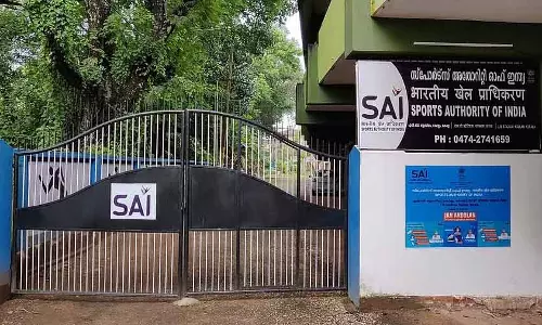 कोल्लम में SAI हॉस्टल में मृत पाए गए ट्रेनी कबड्डी खिलाड़ी के माता-पिता ने जांच की मांग की कोल्लम में SAI हॉस्टल में मृत पाए गए ट्रेनी कबड्डी खिलाड़ी के माता-पिता ने जांच की मांग की