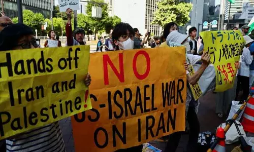 Iran के सुप्रीम लीडर ने मानी अशांति में मौतें, Trump ने नई लीडरशिप की मांग की