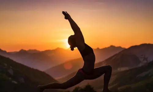 योग करने से पहले जान लें ये 10 नियम, नहीं तो फायदा रह जाएगा आधा योग करने से पहले जान लें ये 10 नियम, नहीं तो फायदा रह जाएगा आधा
