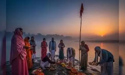 Mauni Amavasya 2026 Guide: मौनी अमावस्या और पितृ लोक का क्या है संबंध, जानिए तर्पण और पूजा का सही तरीका Mauni Amavasya 2026 Guide: मौनी अमावस्या और पितृ लोक का क्या है संबंध, जानिए तर्पण और पूजा का सही तरीका
