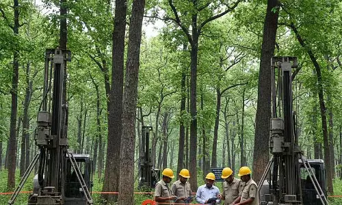 Karnataka : कुद्रेमुख आयरन ओर कंपनी मांड्या में सोने की खोज कर रही है Karnataka : कुद्रेमुख आयरन ओर कंपनी मांड्या में सोने की खोज कर रही है