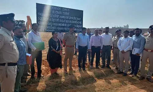 Anekal : ₹81 करोड़ की कीमत की 16 एकड़ ज़मीन पर कब्ज़ा हटाया गया