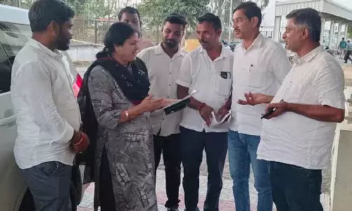 Kolar : एमजी रस्तेली ने मटर की बिक्री पर रोक लगा दी Kolar : एमजी रस्तेली ने मटर की बिक्री पर रोक लगा दी