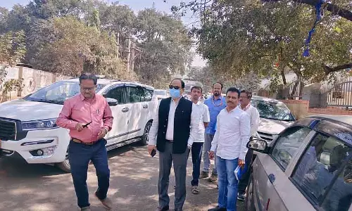 Malur : जिला कलेक्टर ने काम का निरीक्षण किया