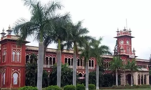 एक्सपर्ट्स का कहना है कि VCs के बिना यूनिवर्सिटीज़ की क्रेडिबिलिटी कम हो जाती है