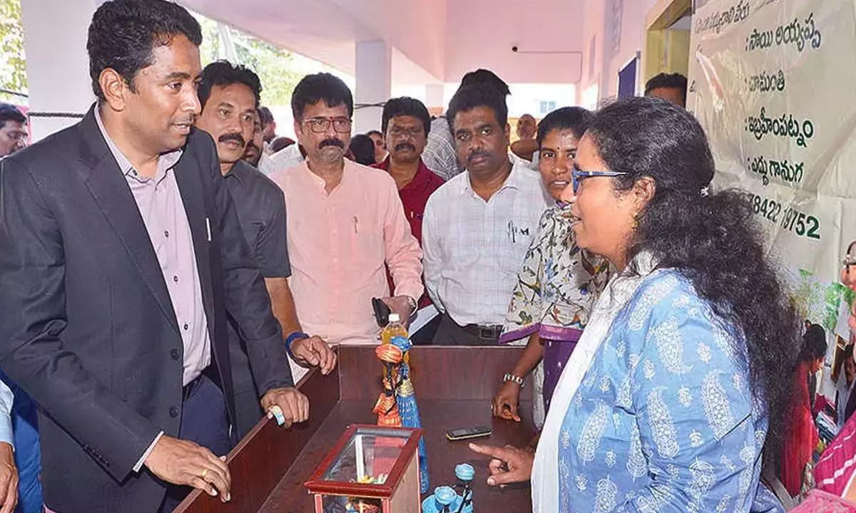 Andhra: एनटीआर जिले में महिला उद्यमियों को सशक्त बनाने के लिए राइज़ सेंटर Andhra: एनटीआर जिले में महिला उद्यमियों को सशक्त बनाने के लिए राइज़ सेंटर