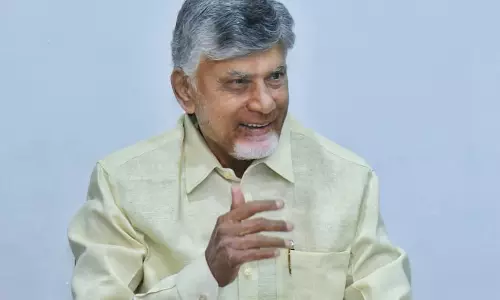 NTR ने इतिहास की दिशा बदल दी: सीएम चंद्रबाबू नायडू NTR ने इतिहास की दिशा बदल दी: सीएम चंद्रबाबू नायडू