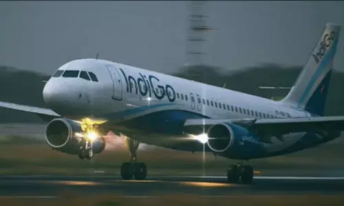 Indigo फ्लाइट डायवर्जन: बम धमकी पर लखनऊ में उतारी गई, सुरक्षा जांच जारी