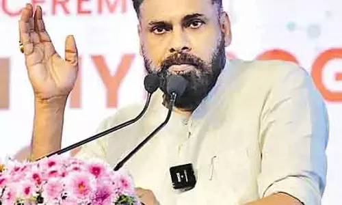 Pawan Kalyan : विकास पर्यावरण की रक्षा करते हुए चलता है Pawan Kalyan : विकास पर्यावरण की रक्षा करते हुए चलता है