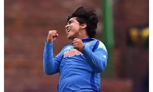India vs Bangladesh : बाउंड्री लाइन के पास वैभव सूर्यवंशी के शानदार कैच की फैंस ने तारीफ की India vs Bangladesh : बाउंड्री लाइन के पास वैभव सूर्यवंशी के शानदार कैच की फैंस ने तारीफ की