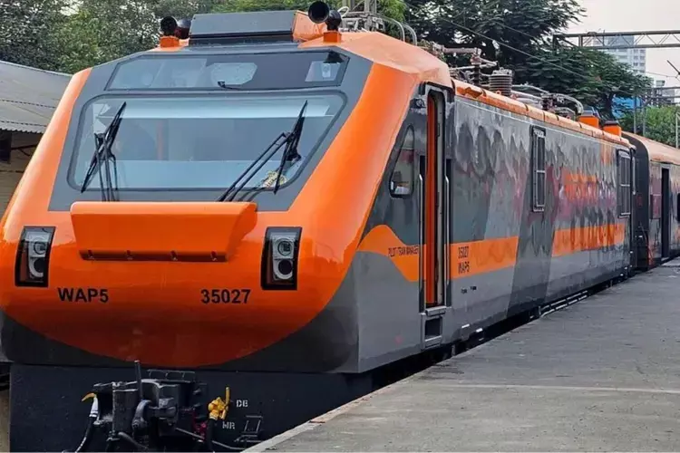 Kerala को 2 अमृत भारत एक्सप्रेस ट्रेनें दी गईं Kerala को 2 अमृत भारत एक्सप्रेस ट्रेनें दी गईं