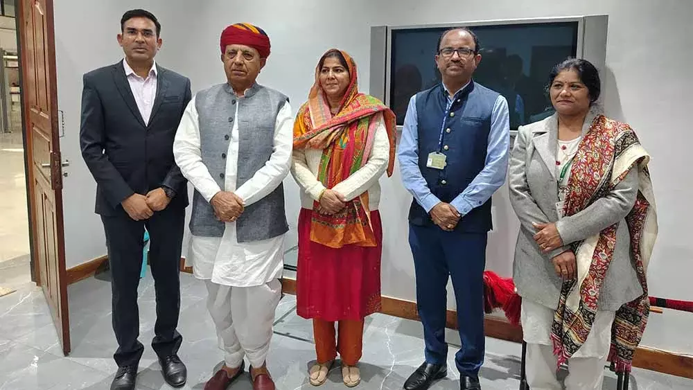 Nagaland : आईसीएआर टीम ने राज्य मंत्री भागीरथ से मुलाकात की Nagaland : आईसीएआर टीम ने राज्य मंत्री भागीरथ से मुलाकात की