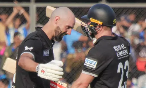 3rd ODI: न्यूजीलैंड का बड़ा स्कोर, मिशेल-फिलिप्स ने किया कमाल 3rd ODI: न्यूजीलैंड का बड़ा स्कोर, मिशेल-फिलिप्स ने किया कमाल