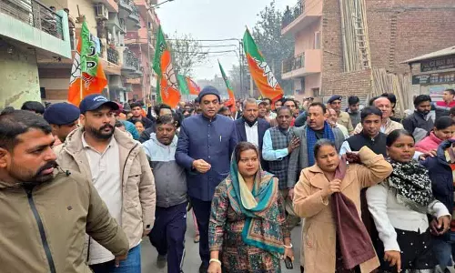 BJP ने पार्षदों के खिलाफ मामले को लेकर आप की आलोचना की BJP ने पार्षदों के खिलाफ मामले को लेकर आप की आलोचना की