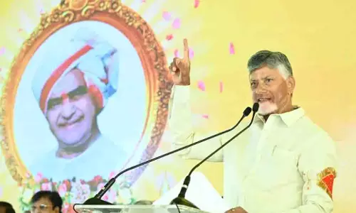 नायडू ने YSR कांग्रेस के आरोपों को नकारा, कहा—सरकार का काम जनता के लिए