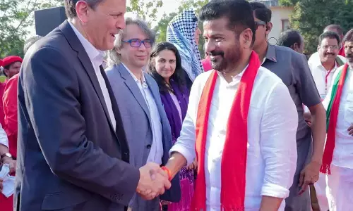 हार्वर्ड जाएंगे Chief Minister Revanth Reddy : आइवी लीग प्रोग्राम में एडमिशन लेने वाले देश के पहले मुख्यमंत्री हार्वर्ड जाएंगे Chief Minister Revanth Reddy : आइवी लीग प्रोग्राम में एडमिशन लेने वाले देश के पहले मुख्यमंत्री