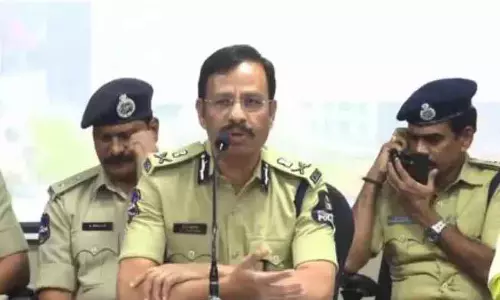 Hyderabad में ट्रैफिक पुलिस का एक्शन: दो दिन की स्पेशल ड्राइव में 305 शराबी ड्राइवर पकड़े गए Hyderabad में ट्रैफिक पुलिस का एक्शन: दो दिन की स्पेशल ड्राइव में 305 शराबी ड्राइवर पकड़े गए