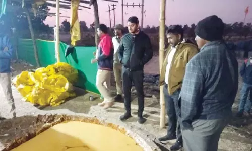 सूरजपुर में प्रशासन ने जगतपुर स्थित गुड़ फैक्ट्री को किया सील सूरजपुर में प्रशासन ने जगतपुर स्थित गुड़ फैक्ट्री को किया सील