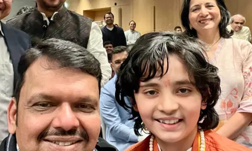 ज्यूरिख पहुंचे सीएम देवेंद्र फडणवीस, बोले- मेहनती और विश्वसनीय होना ही मराठी भाषी की पहचान