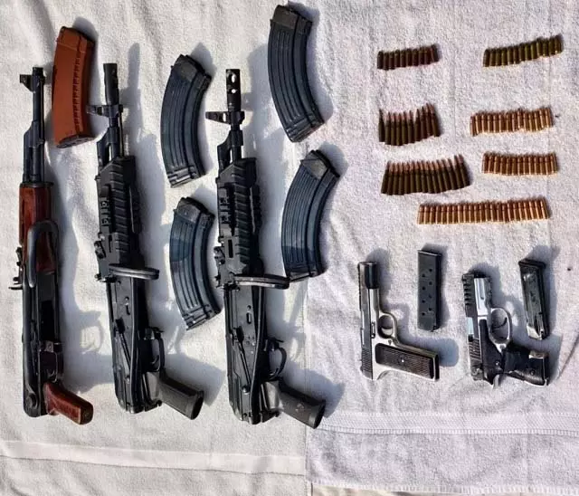 Punjab: अवैध हथियारों के खिलाफ अभियान के तहत पुलिस की सफलता, व्यक्ति गिरफ्तार Punjab: अवैध हथियारों के खिलाफ अभियान के तहत पुलिस की सफलता, व्यक्ति गिरफ्तार
