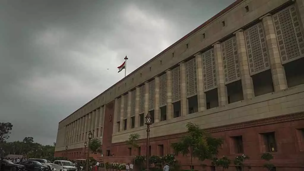 Delhi : राज्यसभा में 19 बिल सालों से पेंडिंग Delhi : राज्यसभा में 19 बिल सालों से पेंडिंग