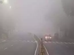UP weather: घना कोहरा और कोल्ड डे, सावधान रहे इन जिलों के लिए अलर्ट जारी UP weather: घना कोहरा और कोल्ड डे, सावधान रहे इन जिलों के लिए अलर्ट जारी