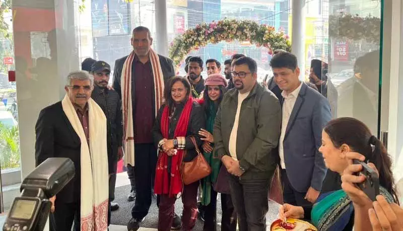 Jalandhar में राज्य का सबसे बड़ा एप्पल स्टोर लॉन्च किया गया Jalandhar में राज्य का सबसे बड़ा एप्पल स्टोर लॉन्च किया गया