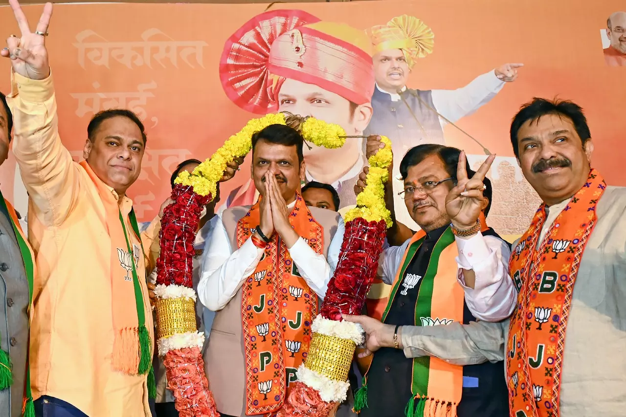 CM Fadnavis: उद्धव ठाकरे के साथ गठबंधन में MNS को सबसे ज़्यादा नुकसान हुआ CM Fadnavis: उद्धव ठाकरे के साथ गठबंधन में MNS को सबसे ज़्यादा नुकसान हुआ