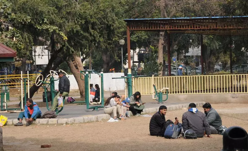 Haryana : शीत लहर से राहत चंडीगढ़ का तापमान 22°C तक पहुंचा Haryana : शीत लहर से राहत चंडीगढ़ का तापमान 22°C तक पहुंचा