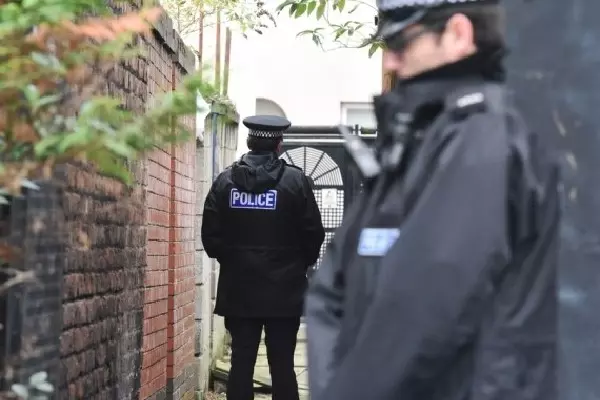 UK में पाकिस्तानी ग्रूमिंग गैंग का लंबे समय से बच्चों के शोषण से संबंध UK में पाकिस्तानी ग्रूमिंग गैंग का लंबे समय से बच्चों के शोषण से संबंध