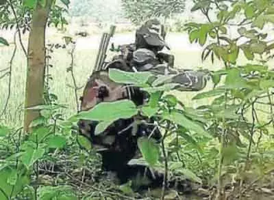 Malkangiri सुरक्षा बलों के साथ मुठभेड़ में दो माओवादी मारे गए Malkangiri सुरक्षा बलों के साथ मुठभेड़ में दो माओवादी मारे गए