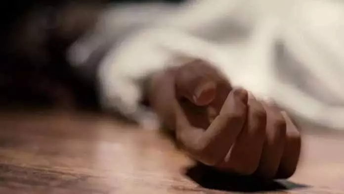 College student ने चेनाब नदी में कूदकर जान दे दी College student ने चेनाब नदी में कूदकर जान दे दी