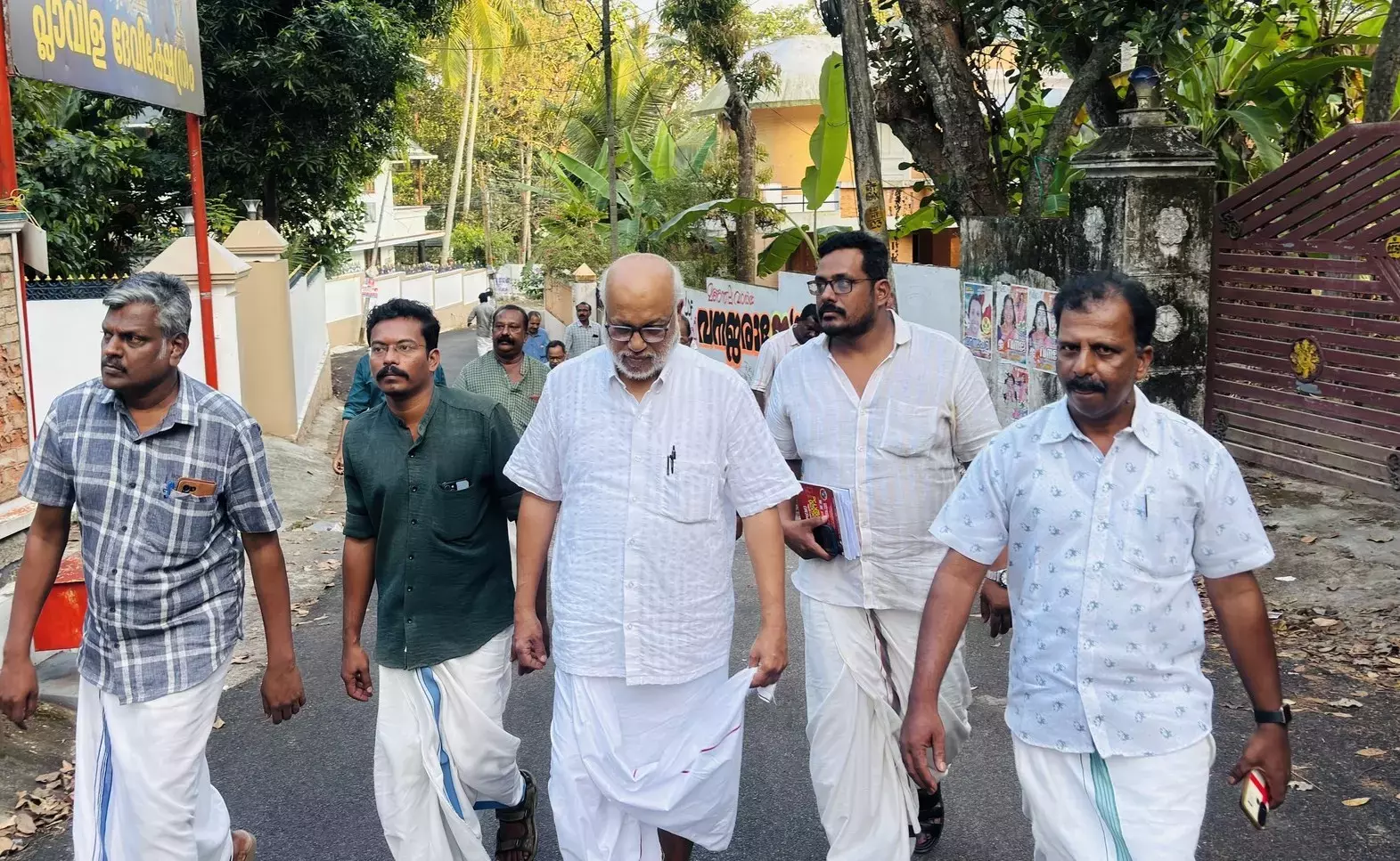 Kerala दांव पर सीपीएम अपने आखिरी गढ़ को बचाने की कोशिश में Kerala दांव पर सीपीएम अपने आखिरी गढ़ को बचाने की कोशिश में